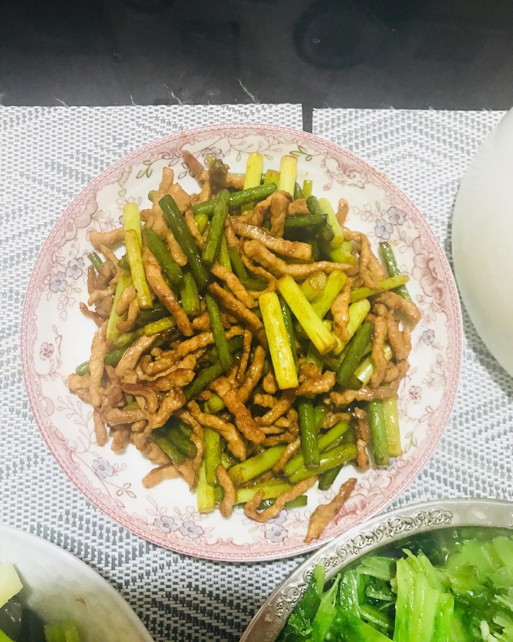 蒜薹炒肉