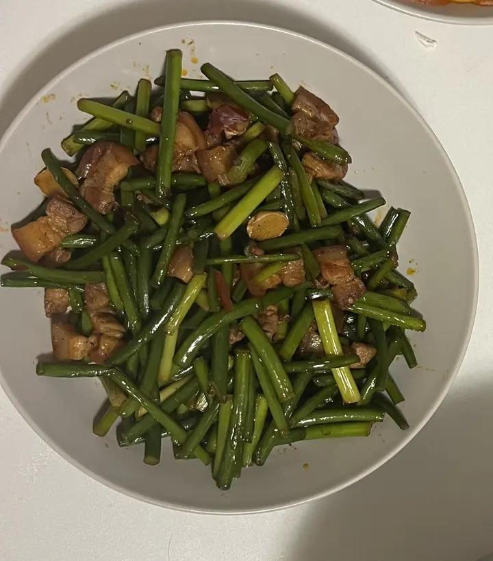 蒜薹炒肉丝