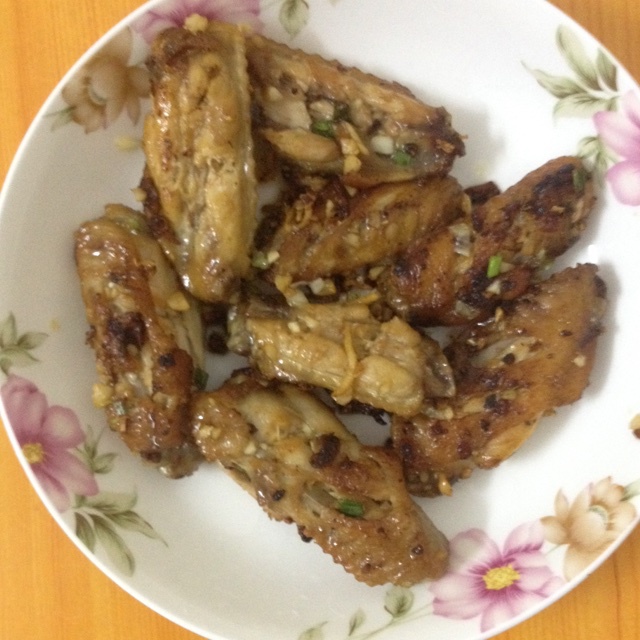 蒜香鸡翅