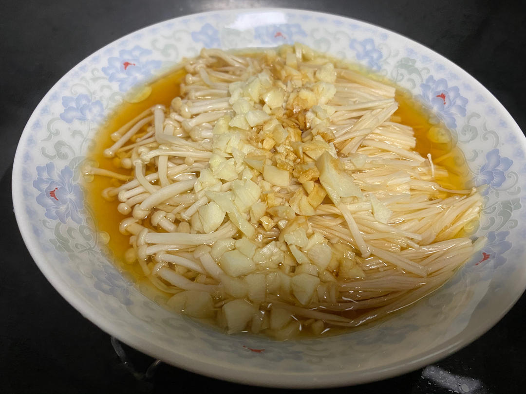 蒜蓉蒸金针菇