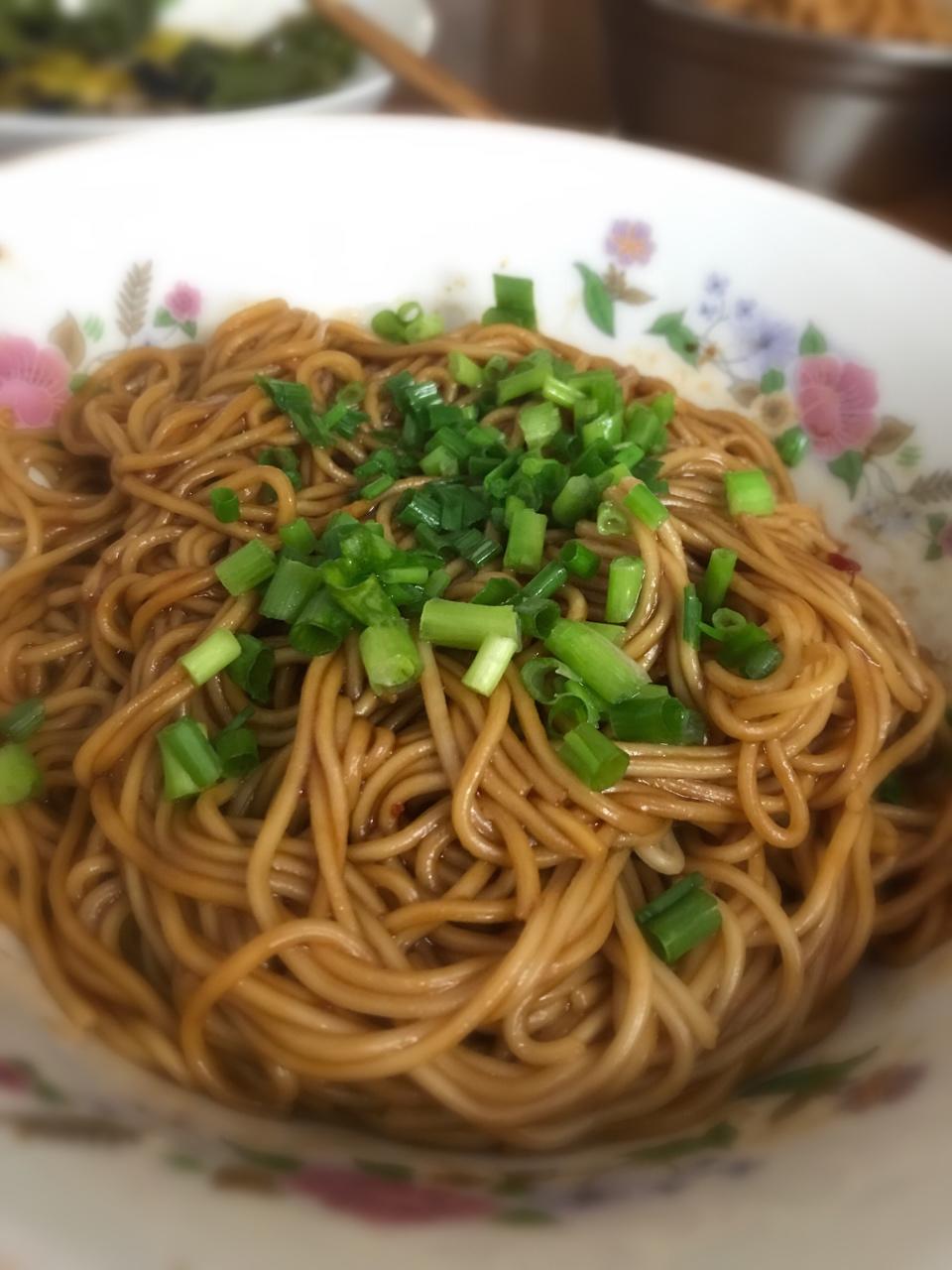 香葱油泼拌面——汪涵《天天向上》现场传授