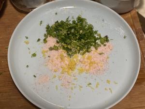 生酮餐 北欧莳萝杜松子酒渍三文鱼的做法 步骤1