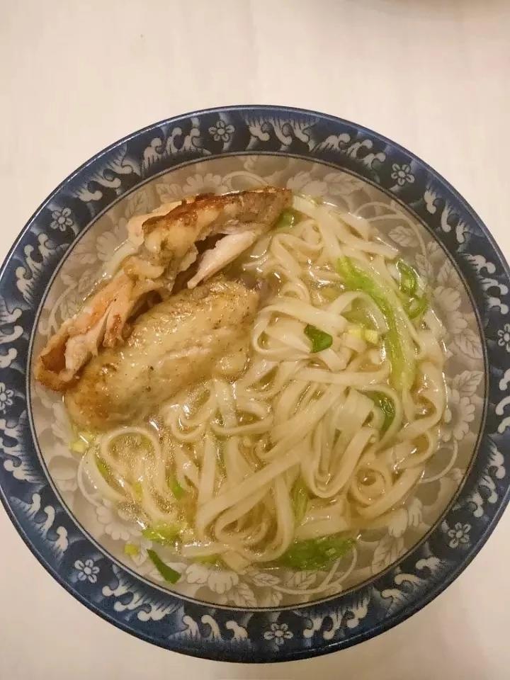 懒人电饭煲盐焗鸡，好吃零失败