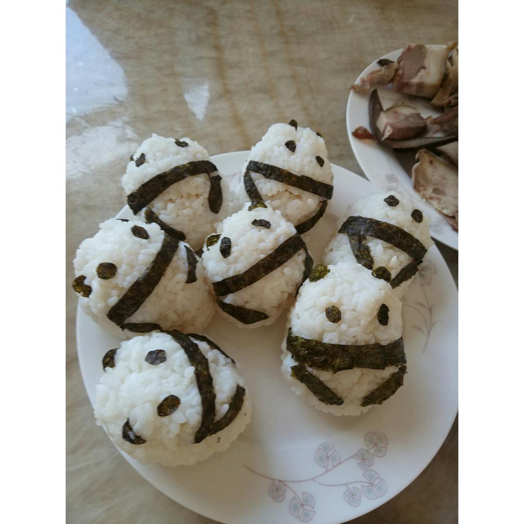 【年味】-节节登高-鸡胸肉沙拉&熊猫饭团