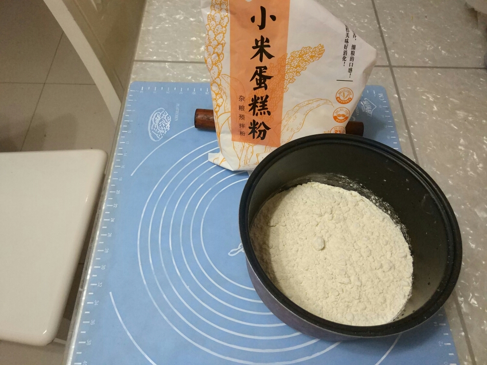 小米豆沙馒头的做法 步骤2