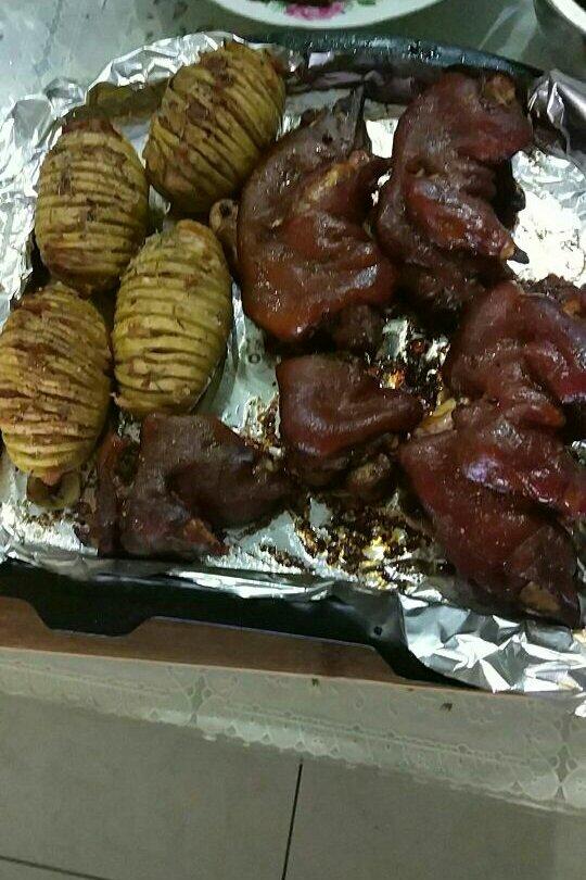 墨落wtkn做的香酥烤猪蹄