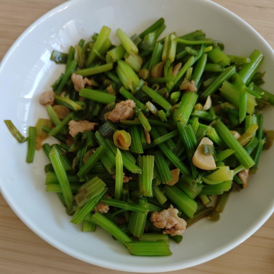芹菜炒肉