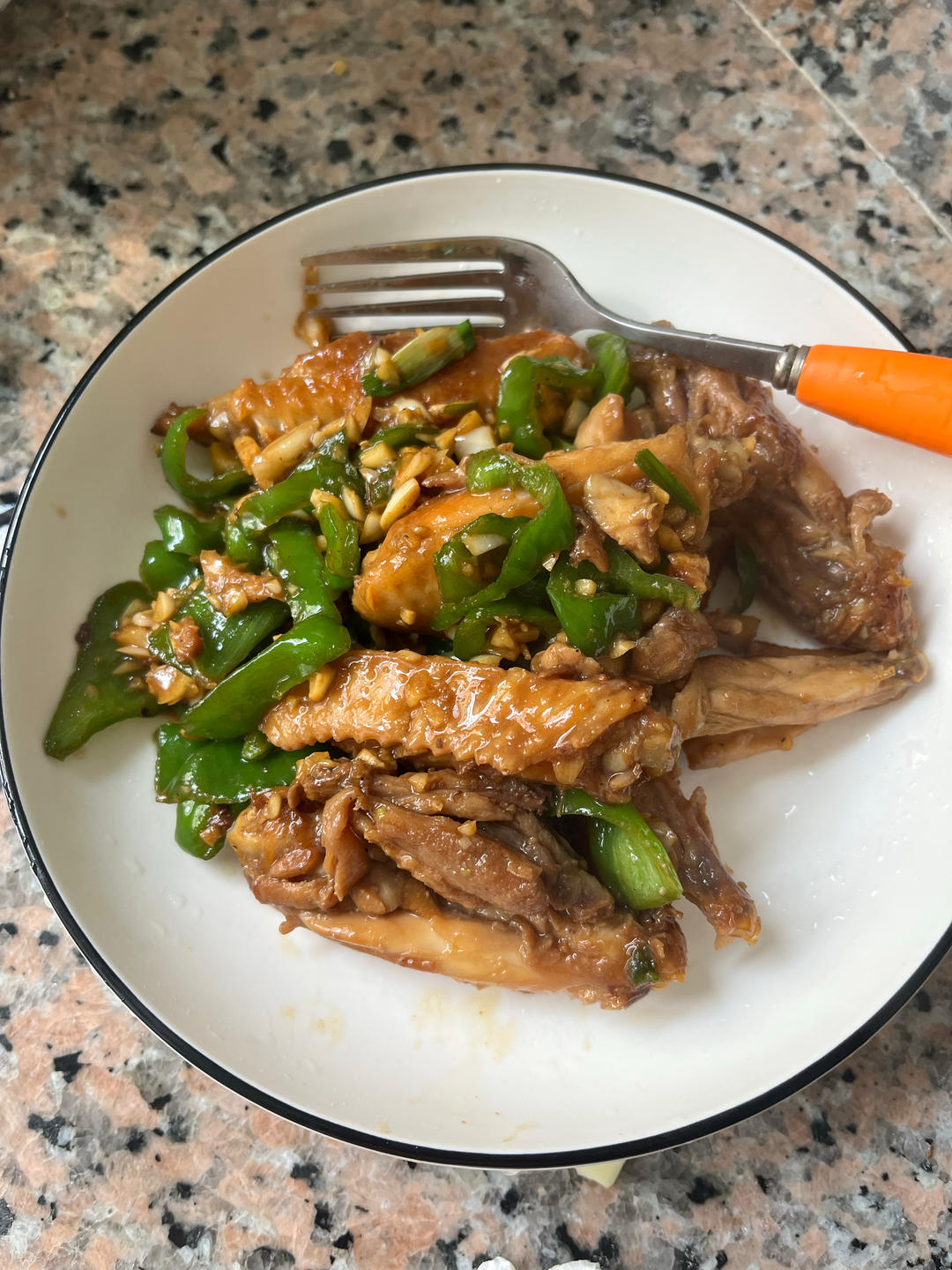 蒜香鸡翅，这才是鸡翅最好吃的做法