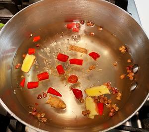 泡澡脆口莲花白（卷心菜 包菜），不用泡菜坛子的快手正宗泡菜的做法 步骤2