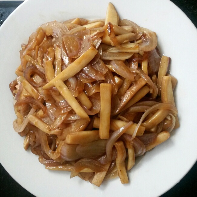 洋葱遇到杏鲍菇