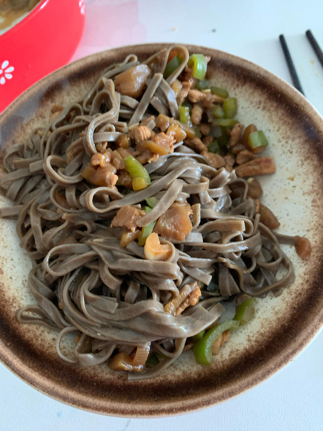 肉末茄子荞麦面