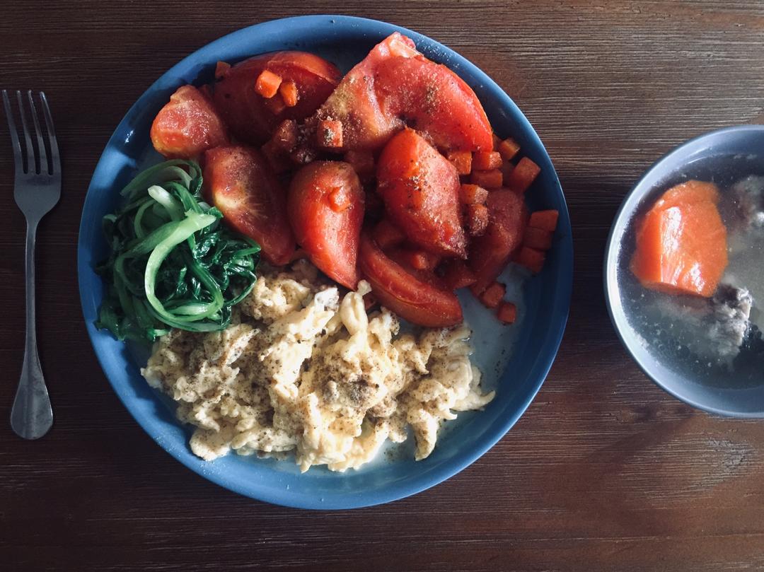焗番茄嫩蛋➕萝卜排骨汤Brunch