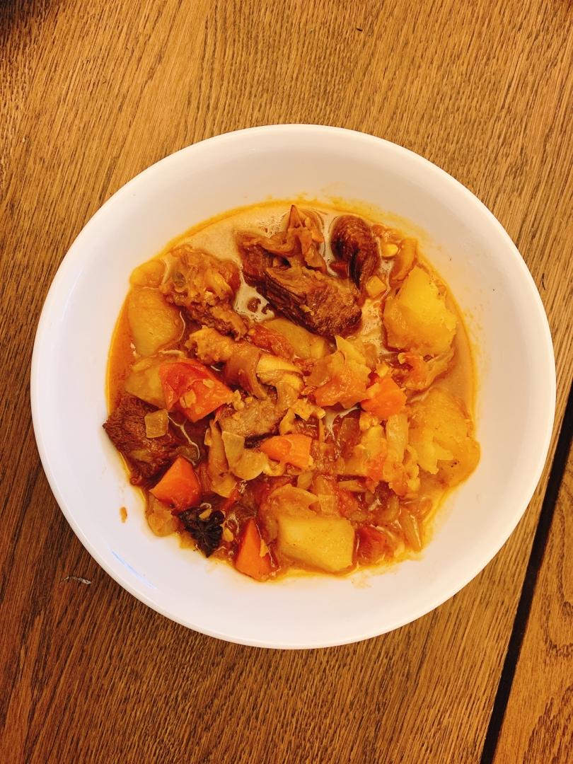 番茄土豆炖牛腩