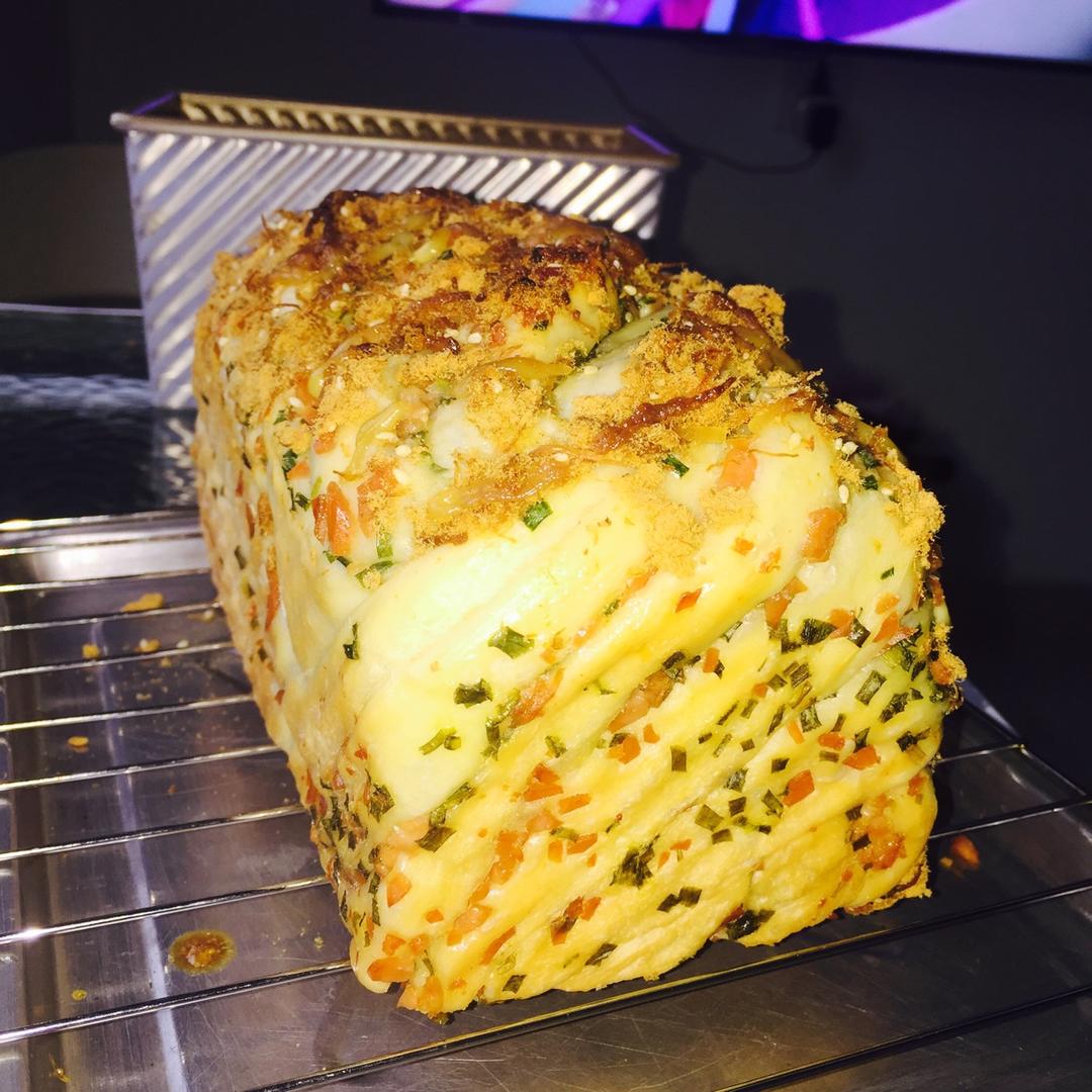 香葱肉松手撕吐司
