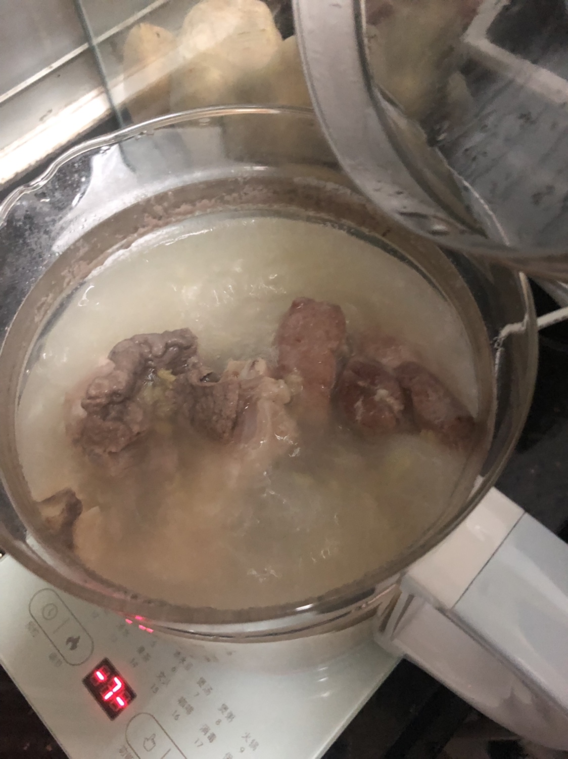榴莲壳煲猪骨汤