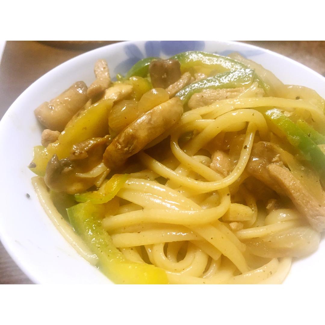 黑椒鸡丝意面