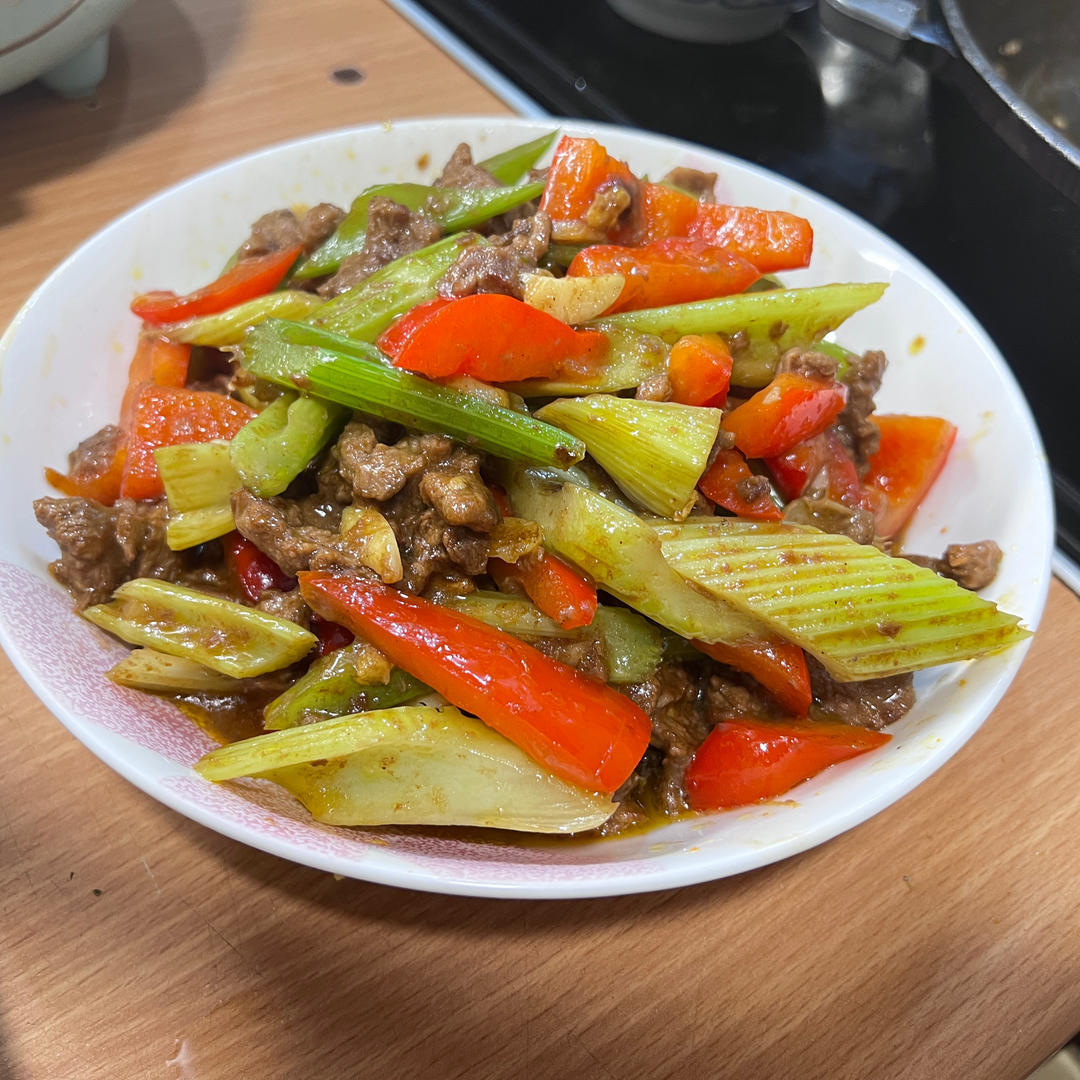 芹菜炒牛肉