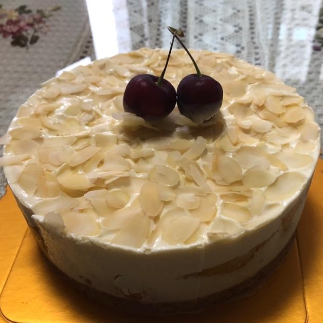 不用烘焙的杏仁芝士蛋糕 Cheese cake
