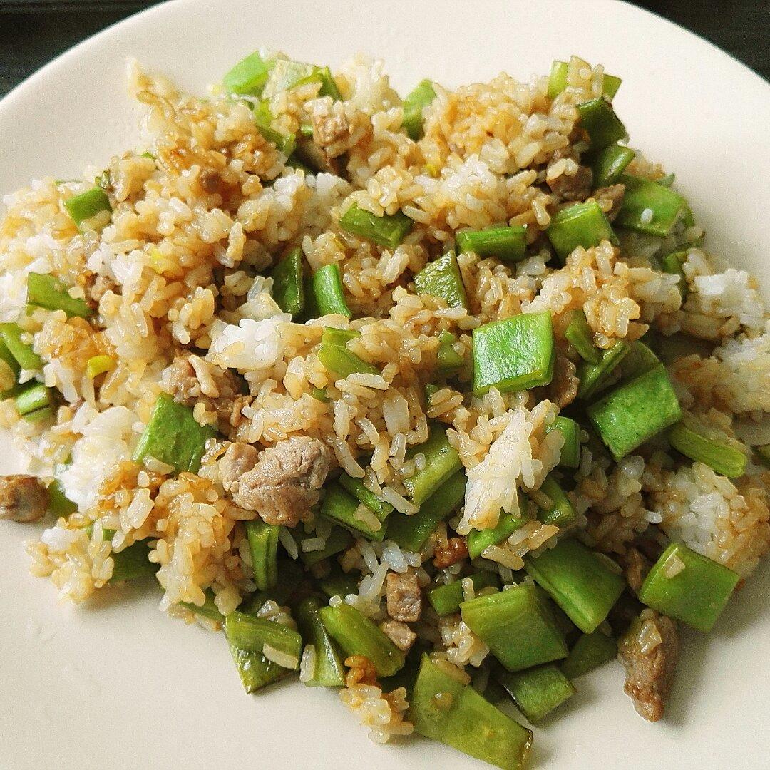 豆角炒饭