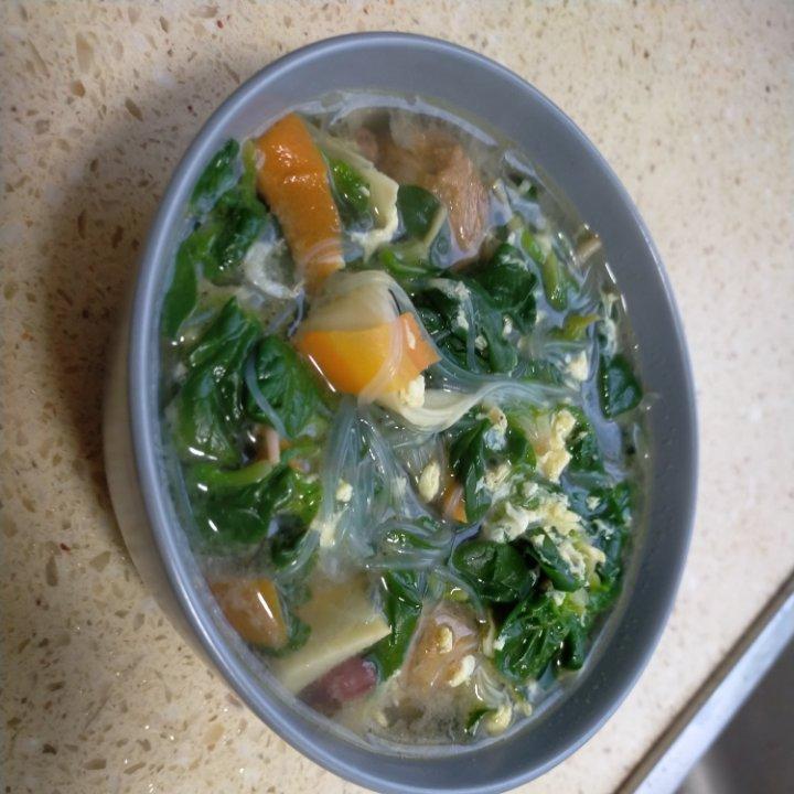 菠菜鸡蛋汤