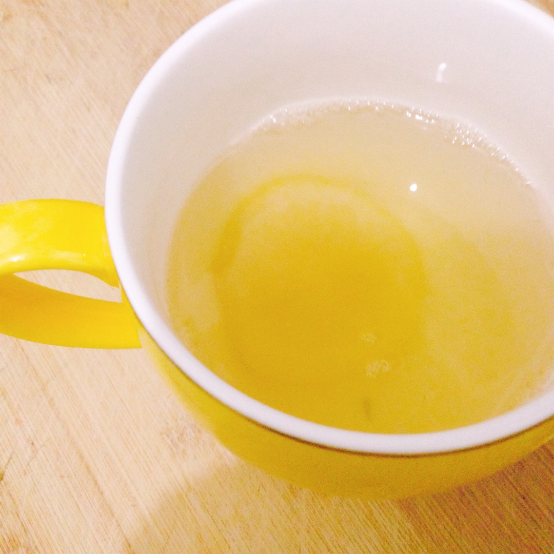 5分钟，教你做香茅茉莉花冰茶