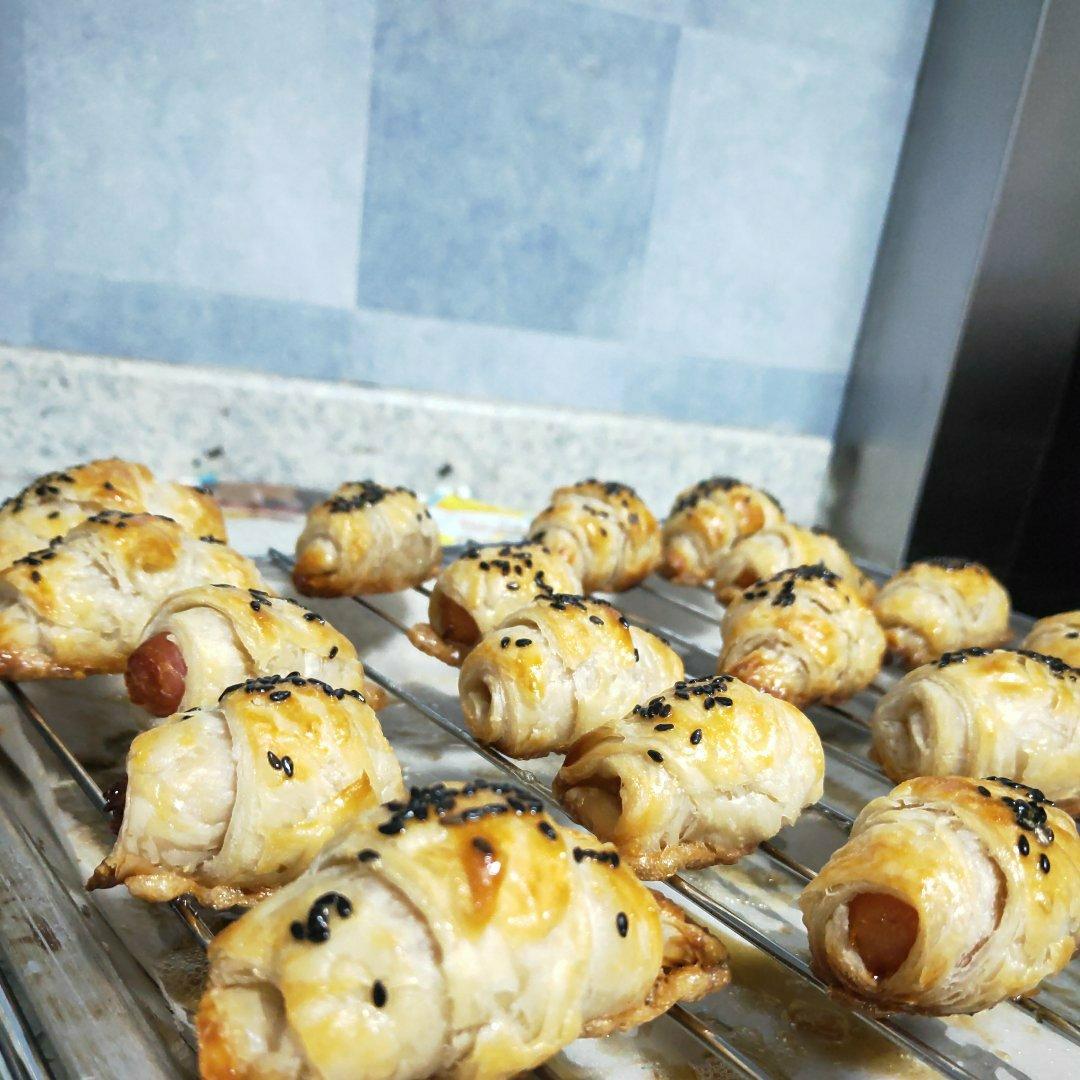 香肠酥皮卷：手抓饼皮还能这样吃，不用和面快速搞定早餐