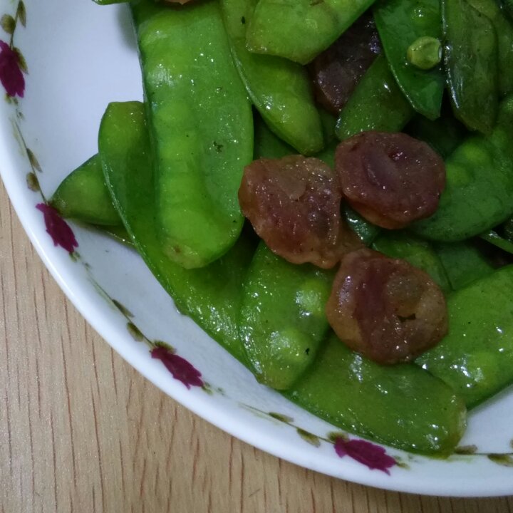 荷兰豆炒腊肠