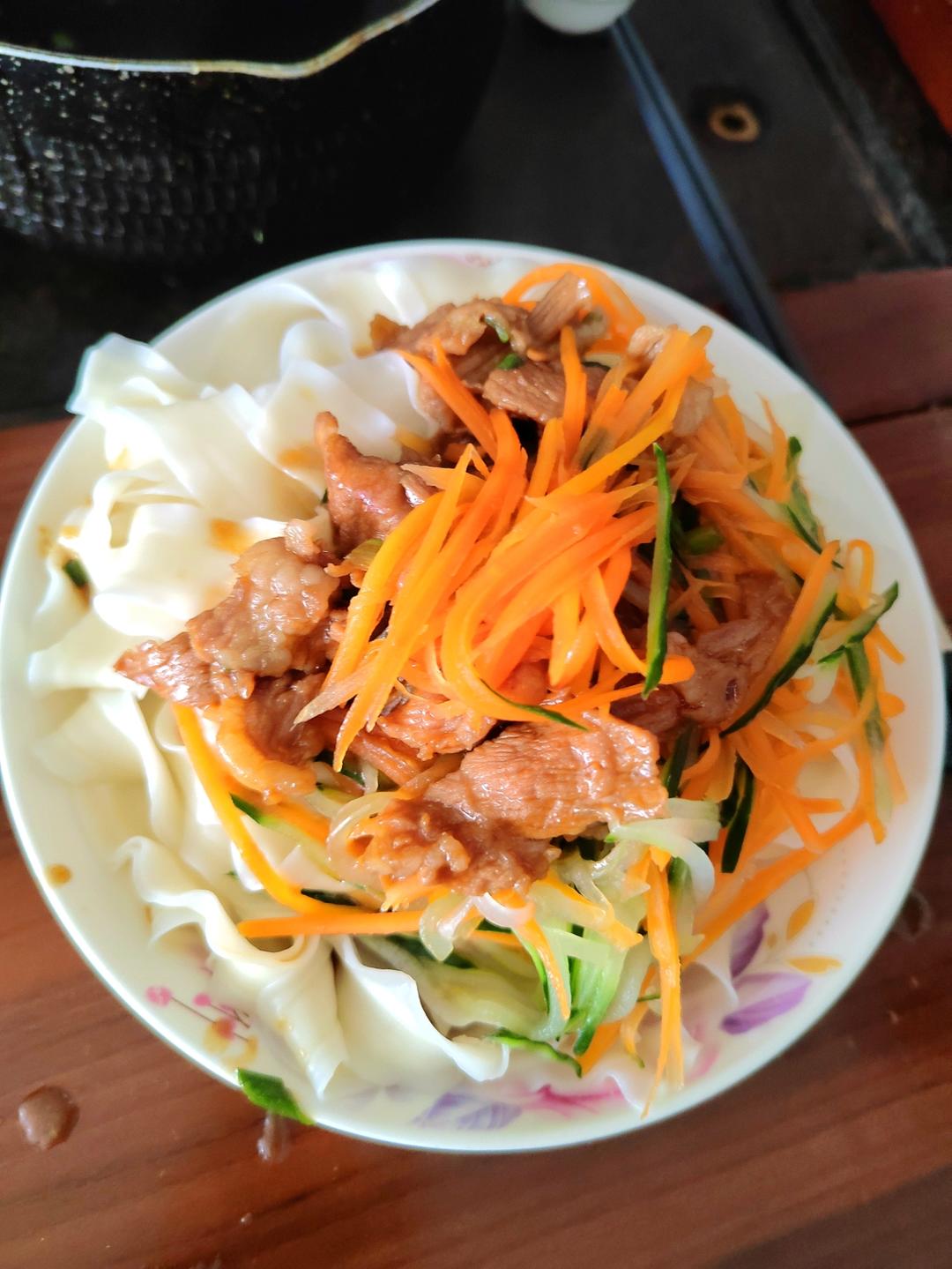 肉酱面