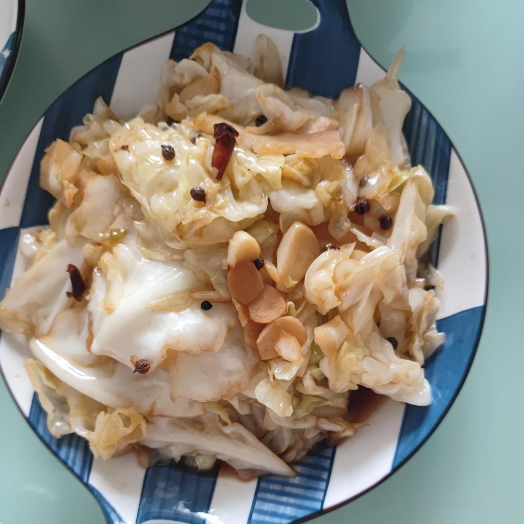 厨师长教你：“手撕包菜”的家常做法,简单又不失美味