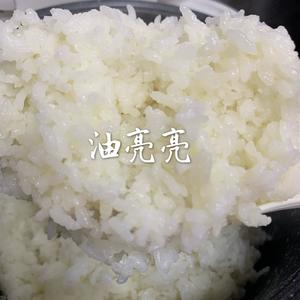 三分钟做出来的美味米饭卷的做法 步骤3