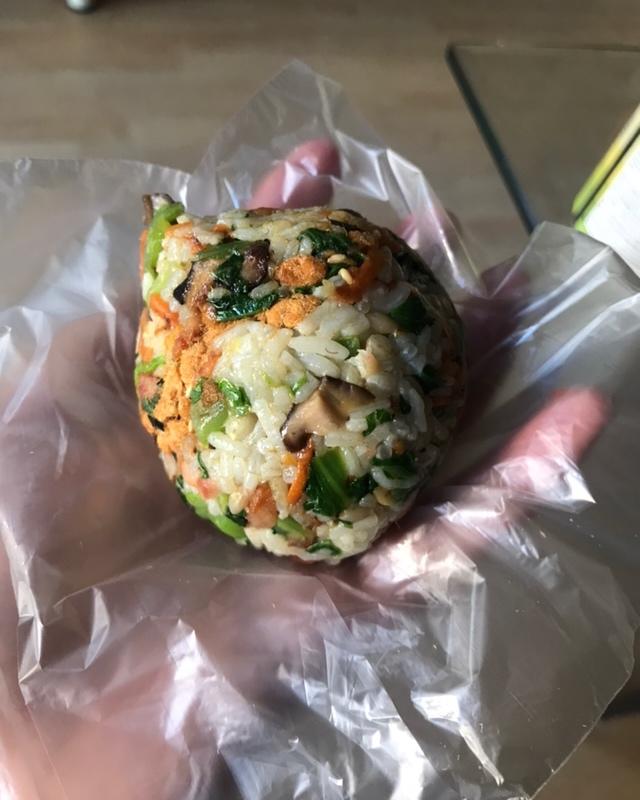 小盆友超爱的肉松饭团子