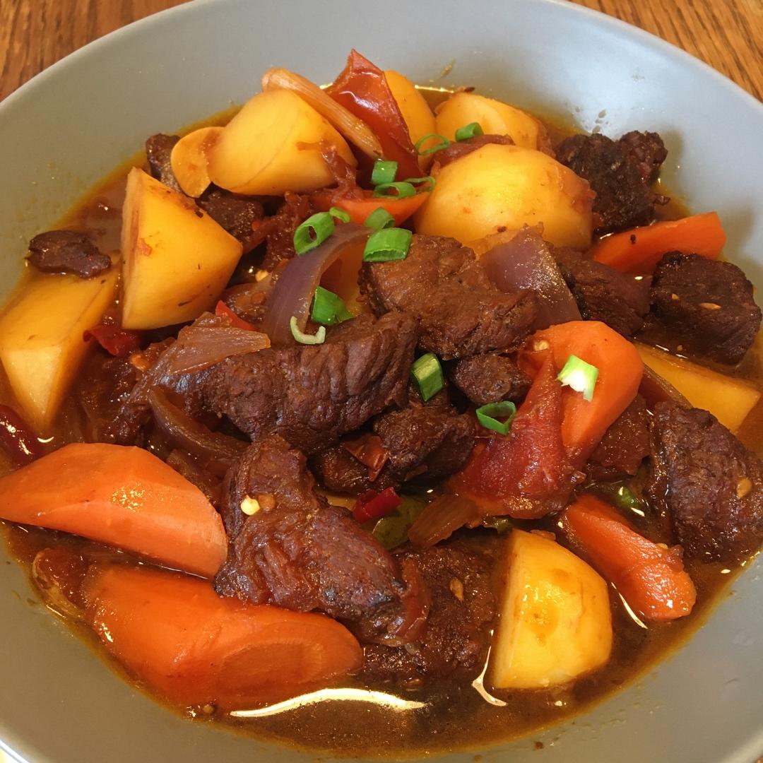 番茄土豆炖牛腩