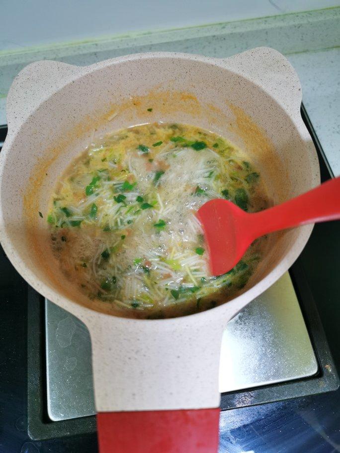吃一次就爱上的宝宝辅食！西红柿菠菜细汤面（10个月以上婴幼儿辅食）宝宝蔬菜面条！