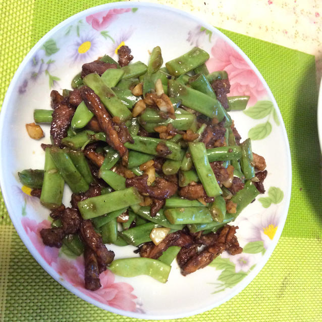豆角炒肉丝