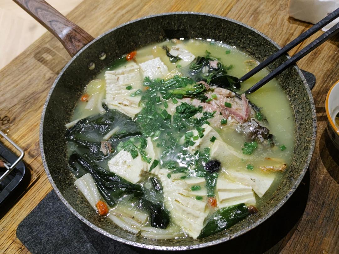 奶白鲫鱼豆腐汤|一条鱼最后的温柔