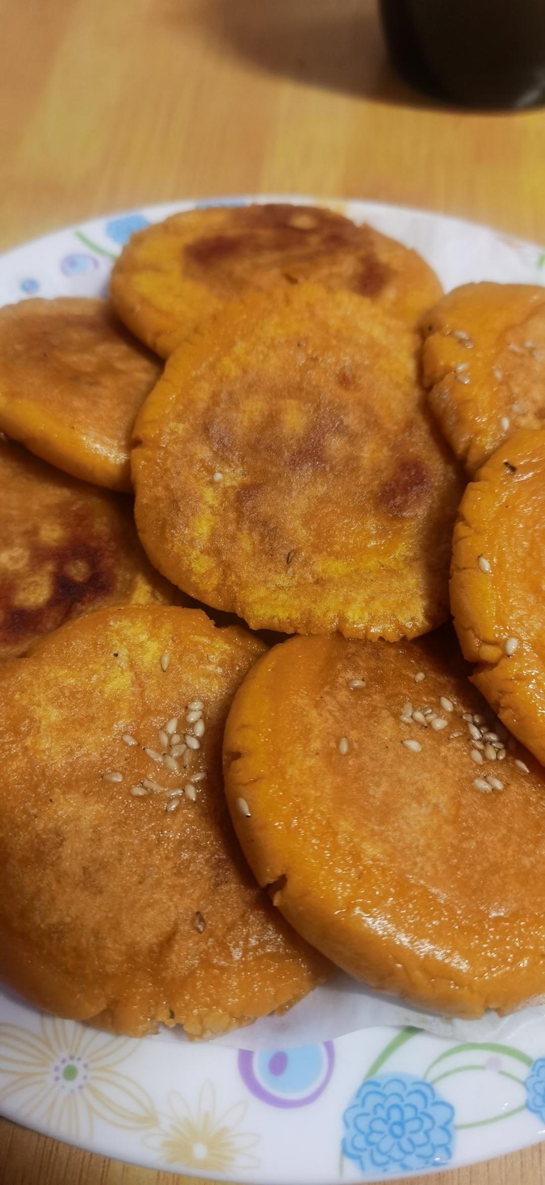 平底锅就能做!香甜软糯的南瓜饼