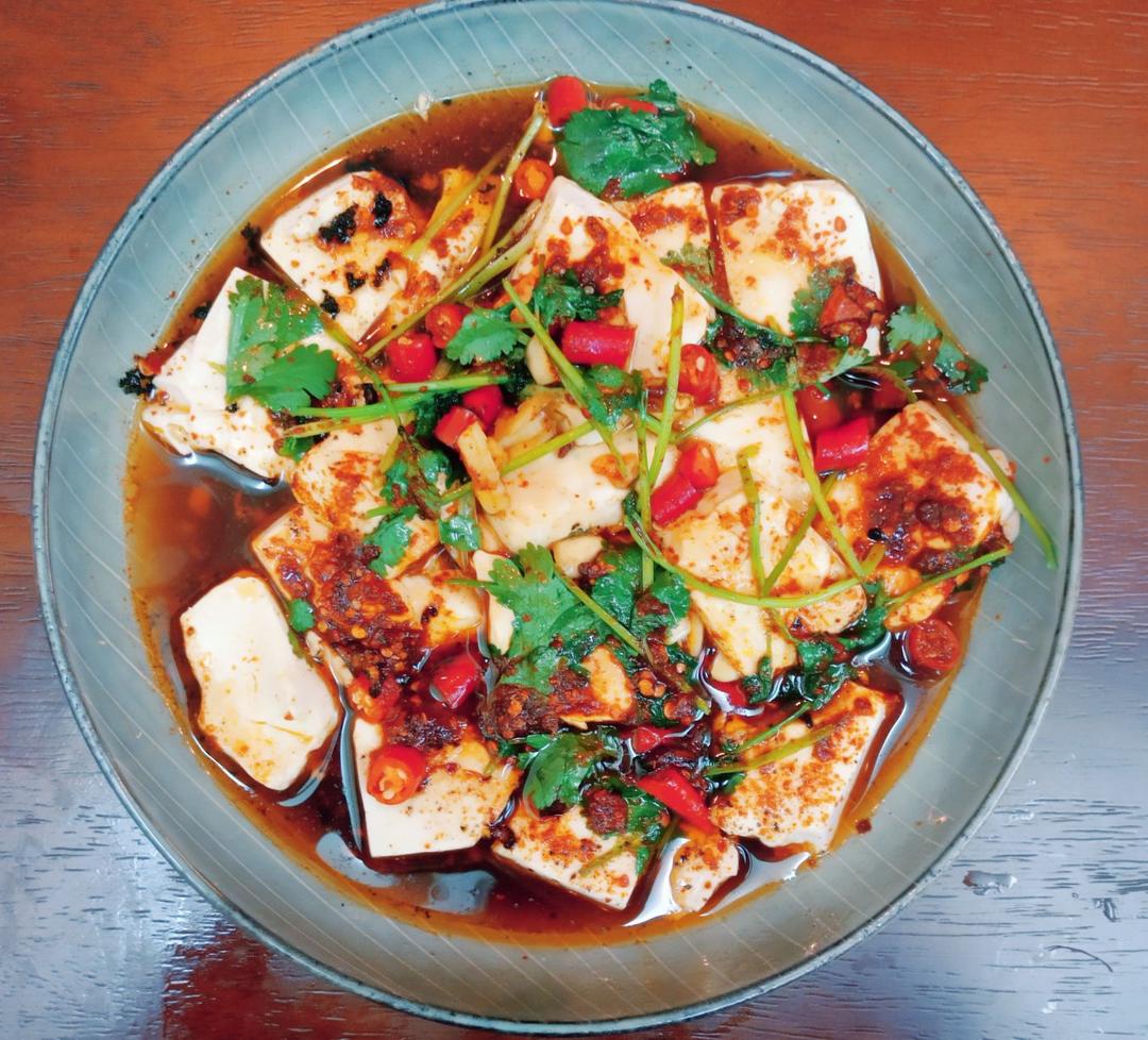 超简单的凉拌内酯豆腐