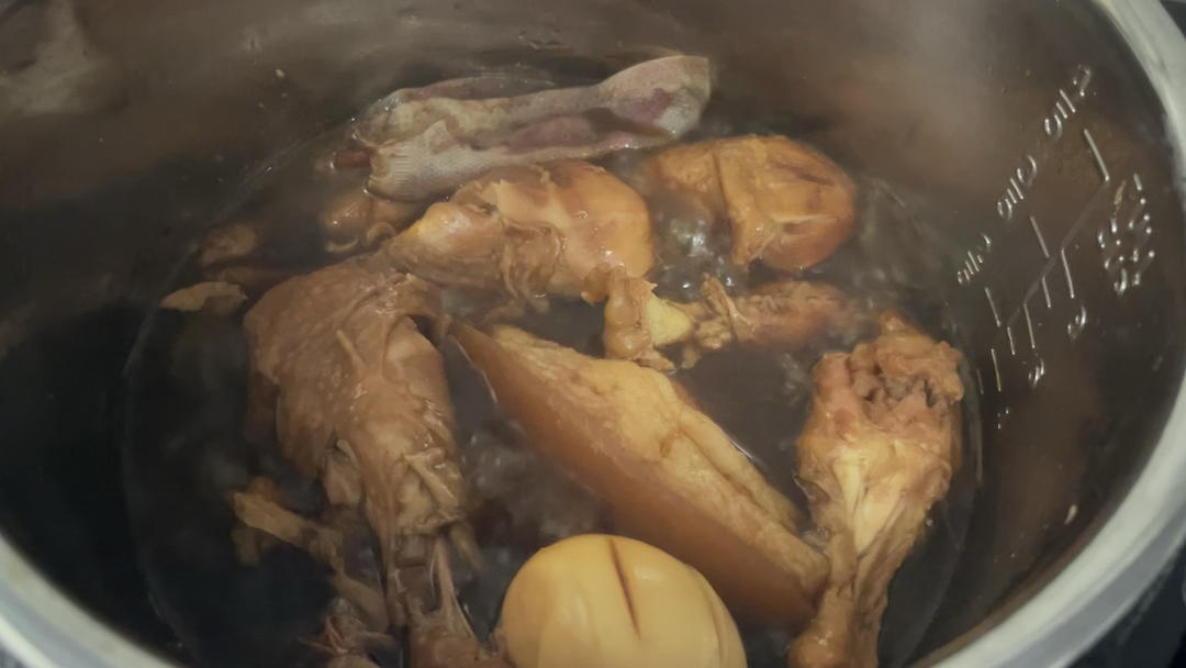 爆好吃的卤鸡腿 卤蛋❗电饭煲 炒锅都可以做~