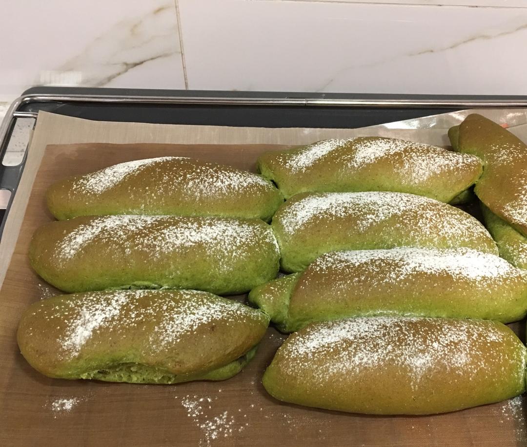 抹茶麻薯红豆软欧包