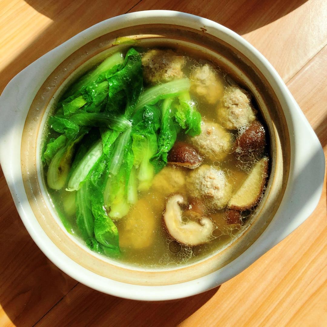 小白菜丸子汤