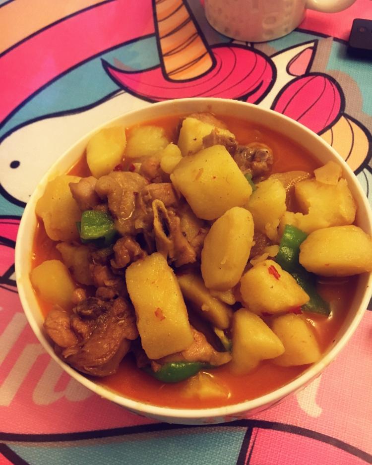 土豆烧鸡（非常下饭哦~）