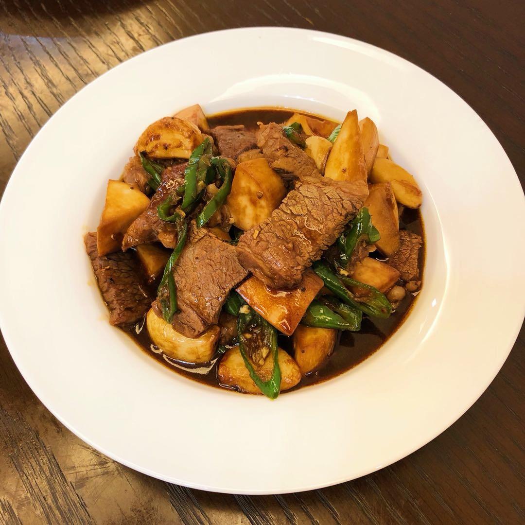 【黑椒杏鲍菇牛肉粒】