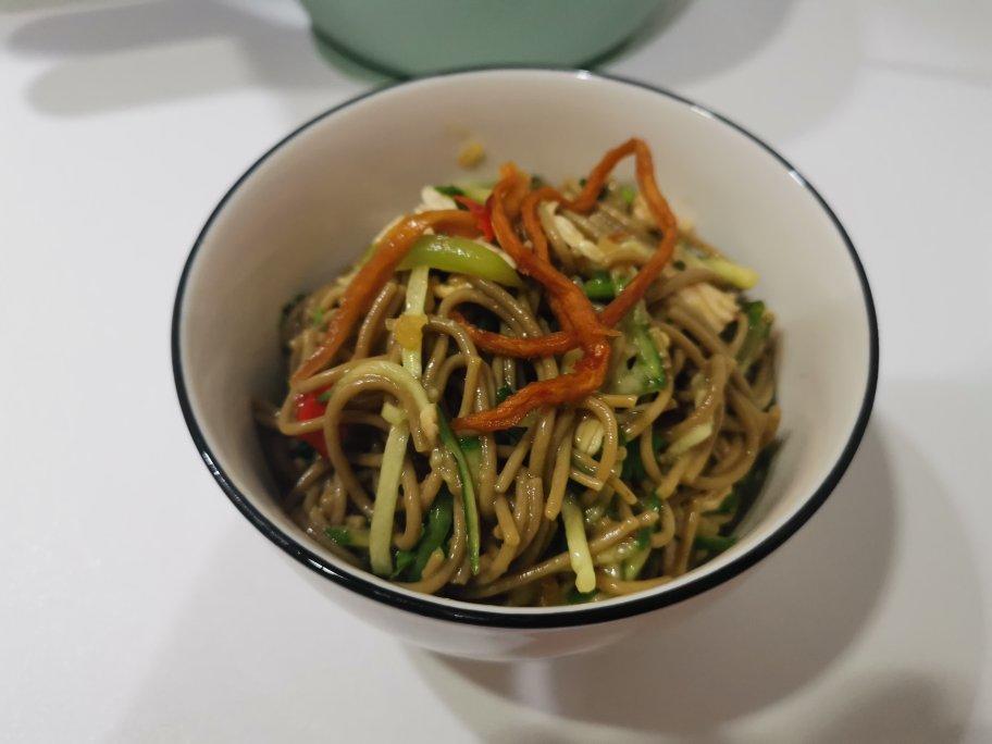 快手减脂餐❗️爆好吃的凉拌鸡丝荞麦面