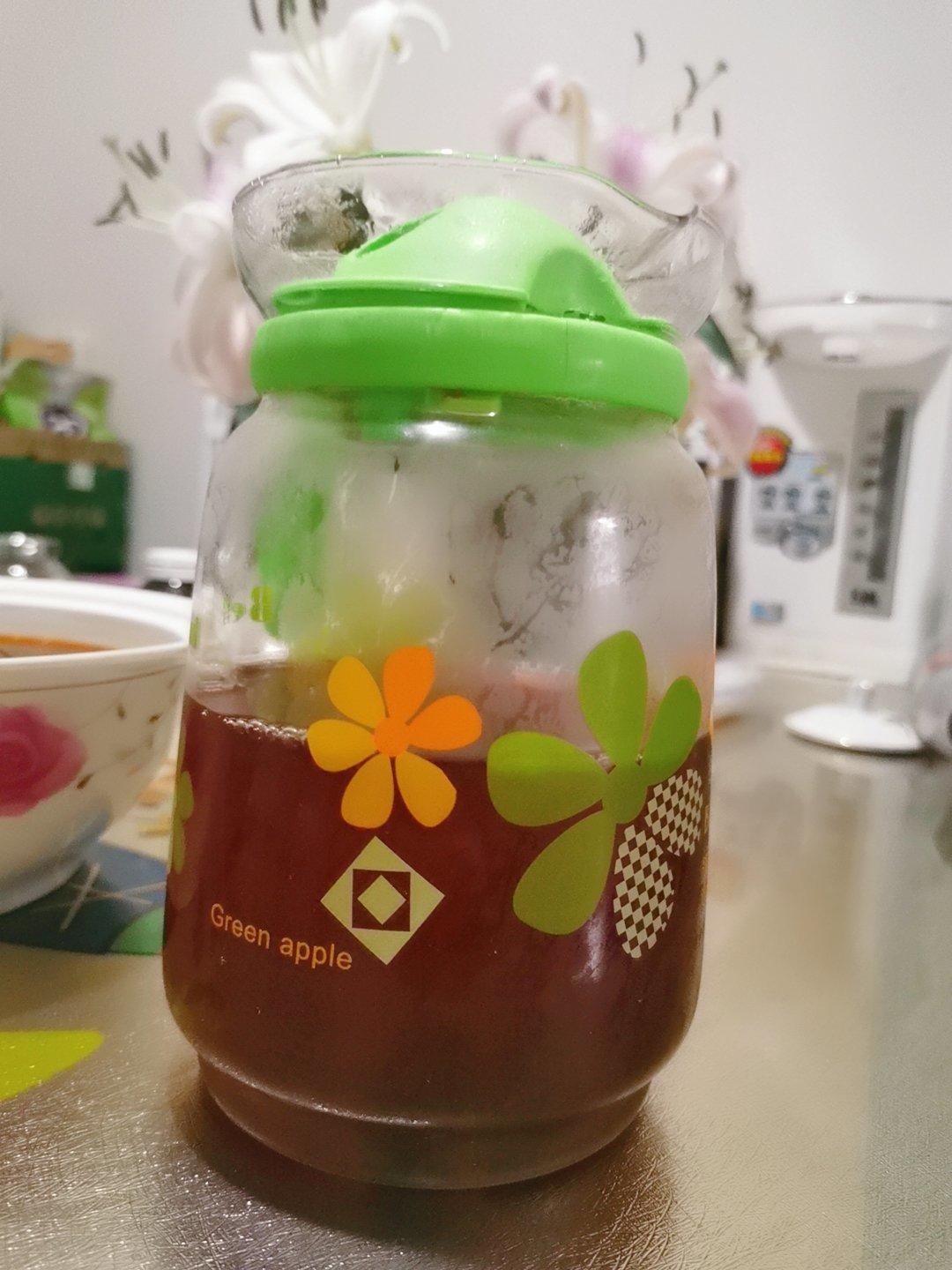 古法熬制酸梅汤（此方几乎无中药味孩子非常喜欢喝）