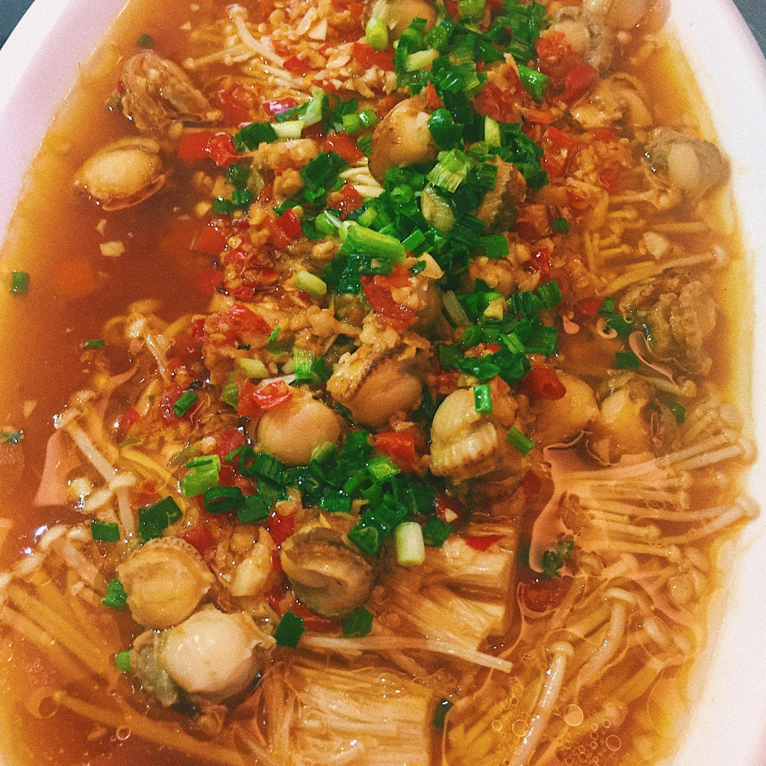 蒜蓉辣椒蒸金针菇