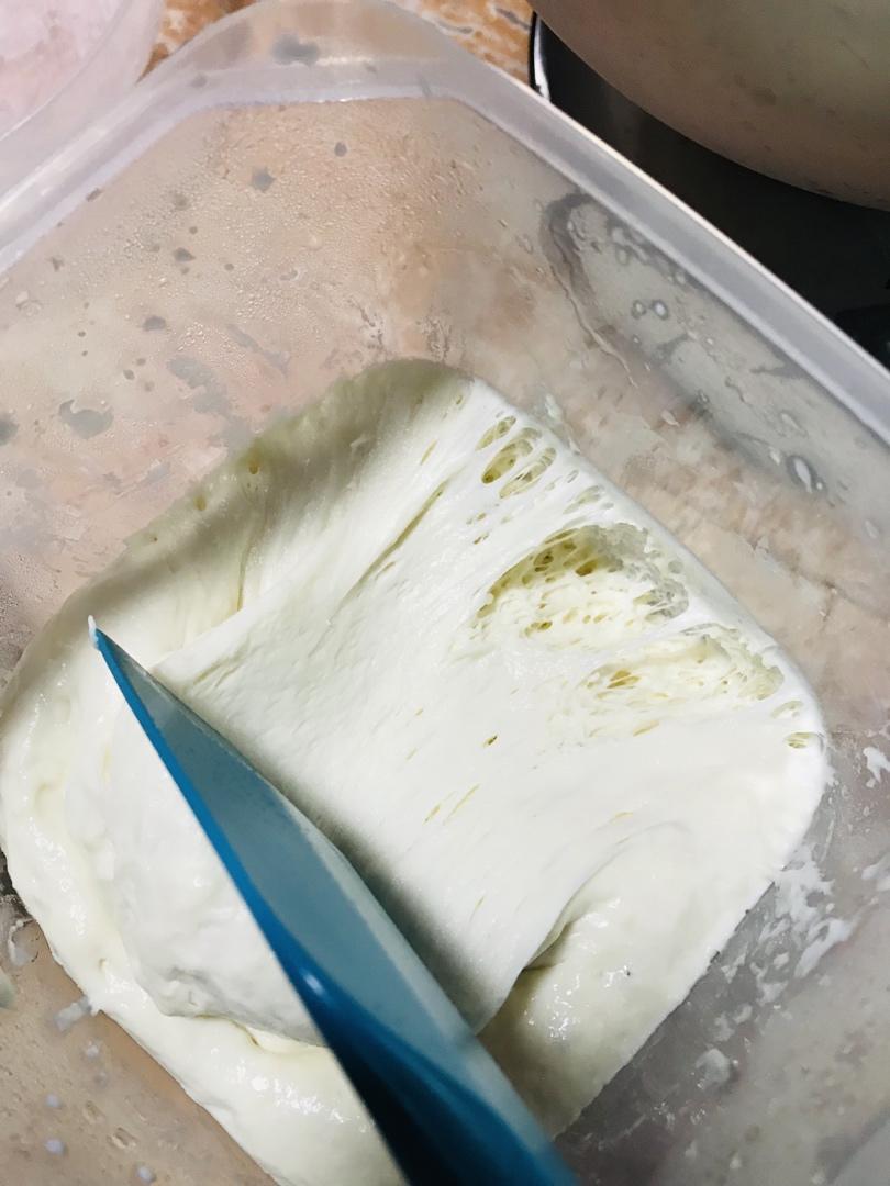 鲜奶液种超熟吐司