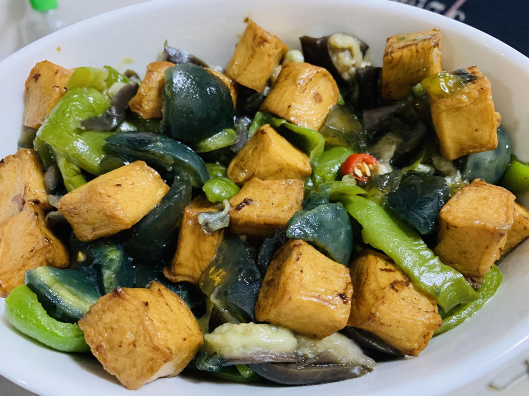 🌶️烧椒皮蛋擂茄子