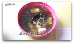 苏蒂宝宝餐：四季豆肉末焖饭+紫菜豆腐汤的做法 步骤12