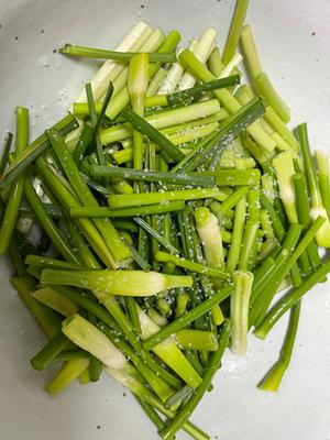 蒜苔肉丝(😋包你饭扫光的做法 步骤3