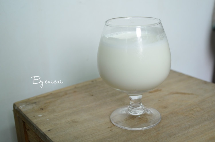 二喃喃做的忌廉沟鲜奶